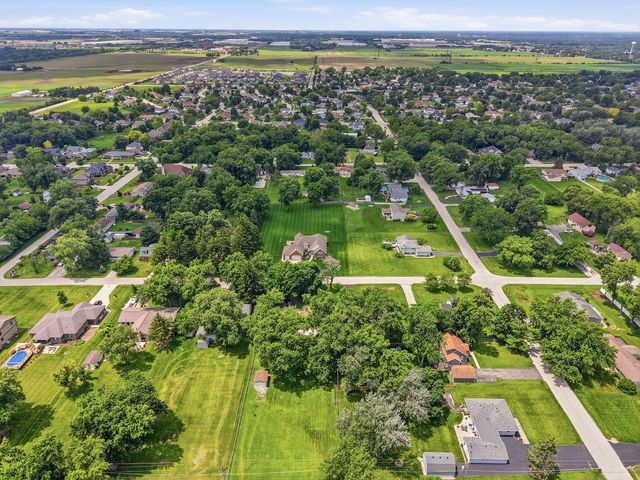 816 Ogden Road, New Lenox, IL 60451