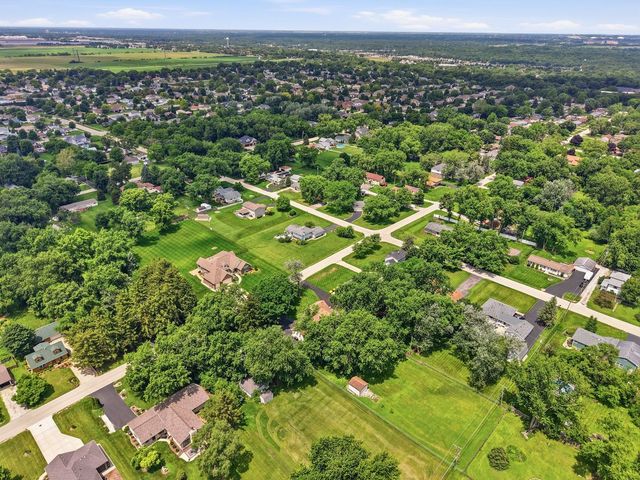 816 Ogden Road, New Lenox, IL 60451