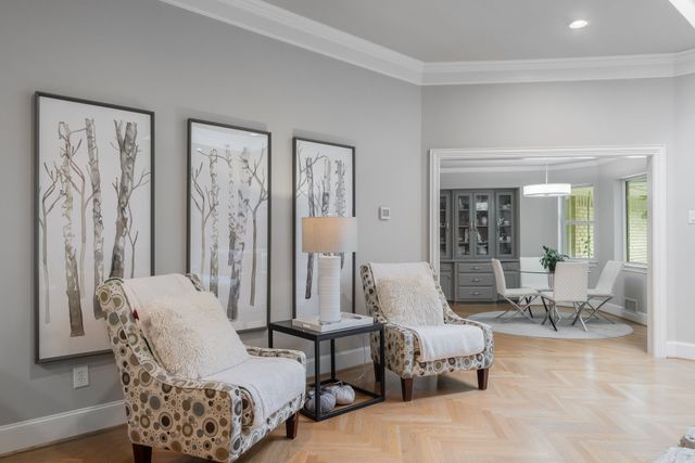 7031 Chipperton Drive, Dallas, TX 75225