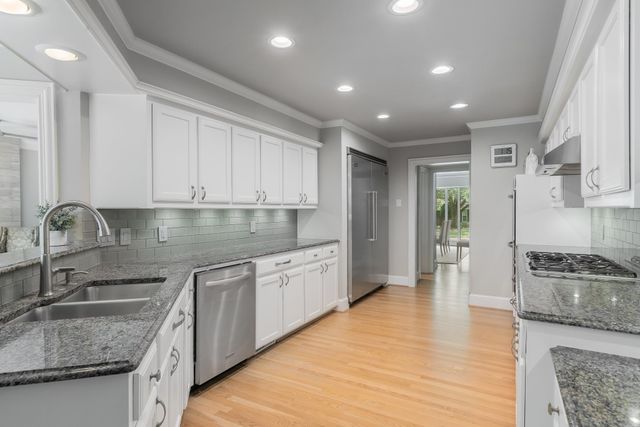 7031 Chipperton Drive, Dallas, TX 75225