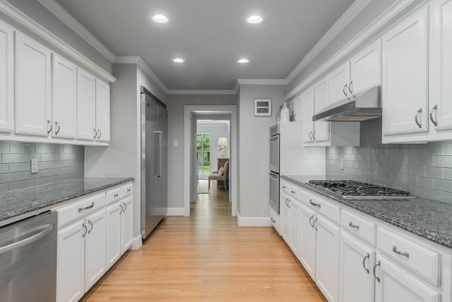 7031 Chipperton Drive, Dallas, TX 75225