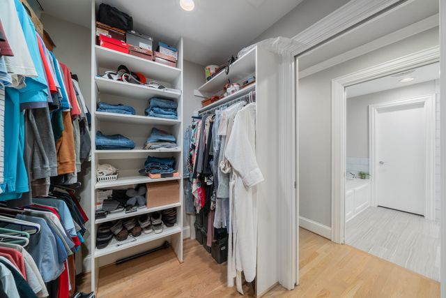 7031 Chipperton Drive, Dallas, TX 75225