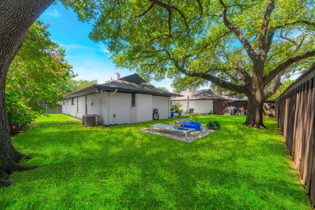 7031 Chipperton Drive, Dallas, TX 75225