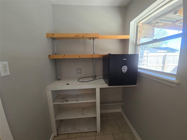 1045 Vine Drive, Angleton, TX 77515