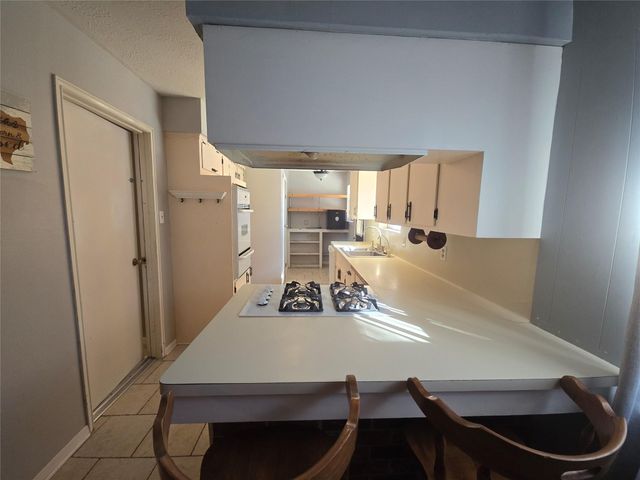 1045 Vine Drive, Angleton, TX 77515