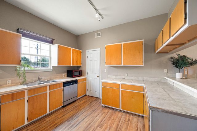 193 Elm Street, Blessing, TX 77419