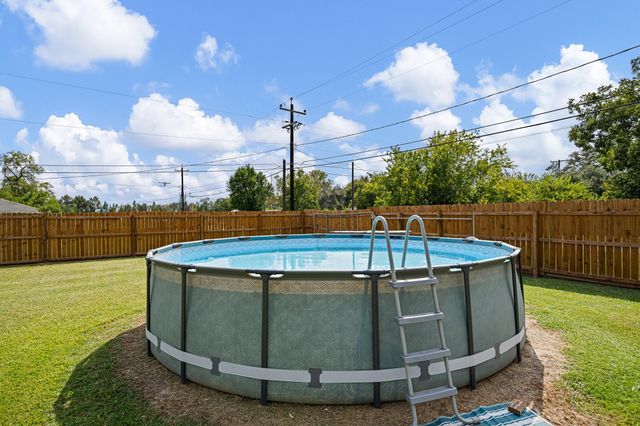 193 Elm Street, Blessing, TX 77419