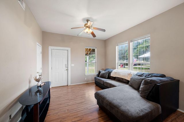 193 Elm Street, Blessing, TX 77419