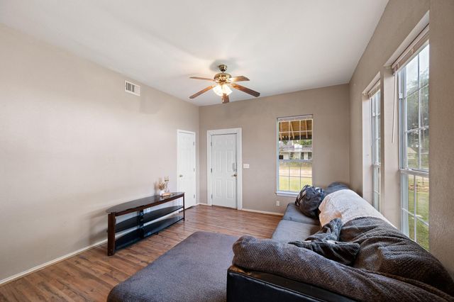 193 Elm Street, Blessing, TX 77419