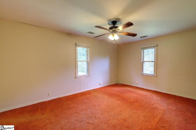 1206 Lakeview Drive, Greenville, SC 29611