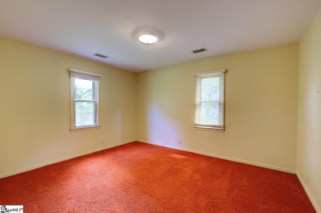 1206 Lakeview Drive, Greenville, SC 29611
