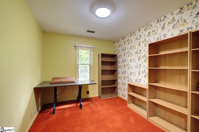 1206 Lakeview Drive, Greenville, SC 29611