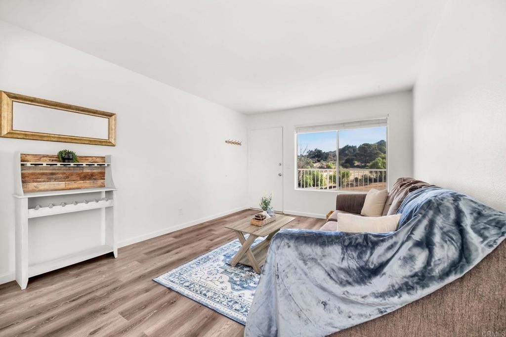 27739 Mountain Meadow Road 8, Escondido, CA 92027 — photo 3
