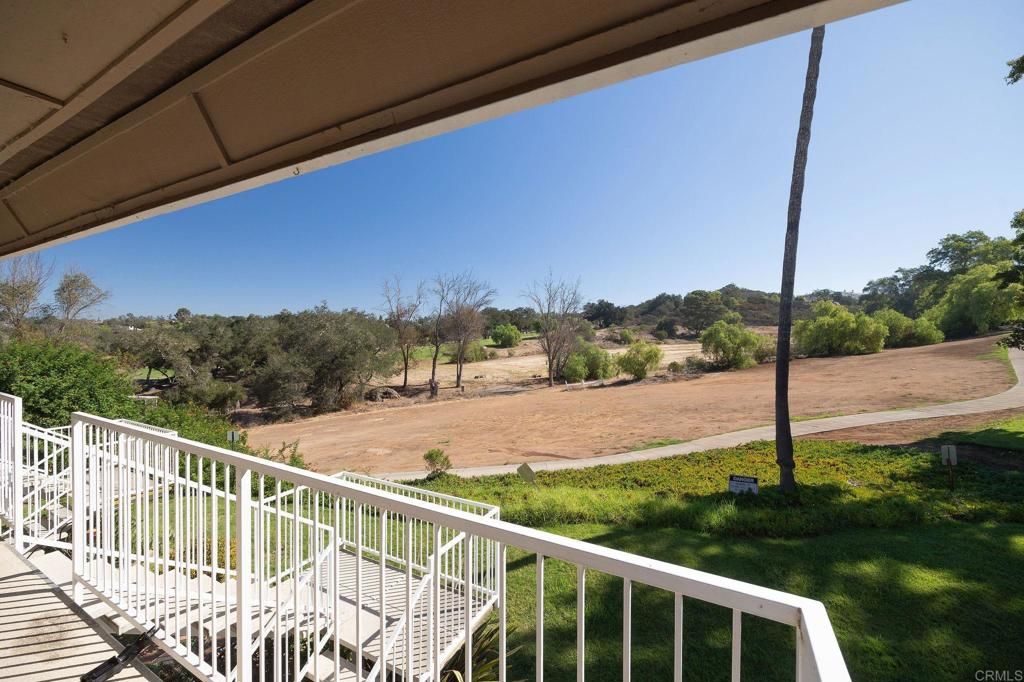 27739 Mountain Meadow Road 8, Escondido, CA 92027 — photo 4