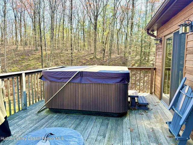 485 Potic Mountain Road, Catskill, NY 12414