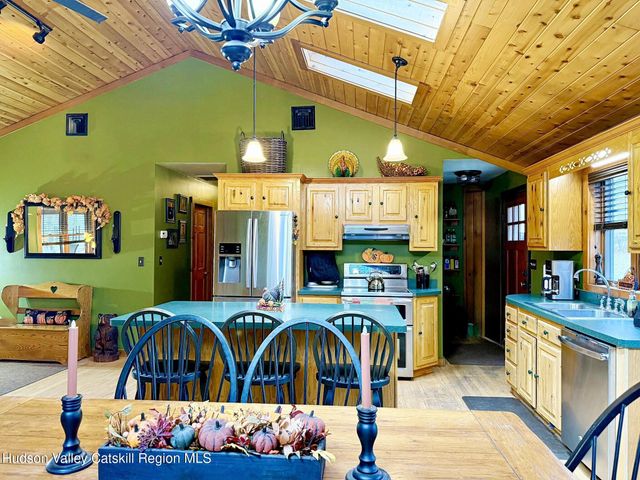 485 Potic Mountain Road, Catskill, NY 12414