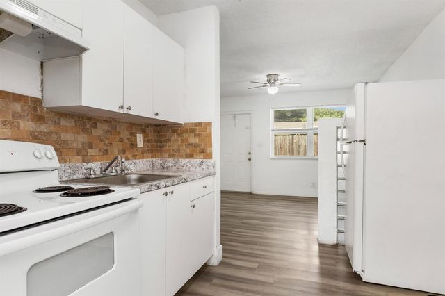 5521 SW 34th Street 1-2, Hollywood, FL 33023