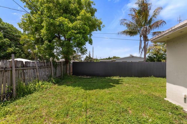 5521 SW 34th Street 1-2, Hollywood, FL 33023