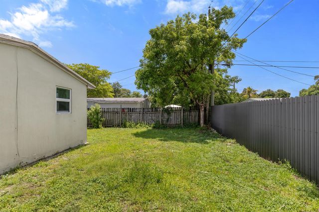 5521 SW 34th Street 1-2, Hollywood, FL 33023