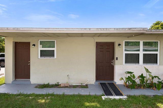 5521 SW 34th Street 1-2, Hollywood, FL 33023