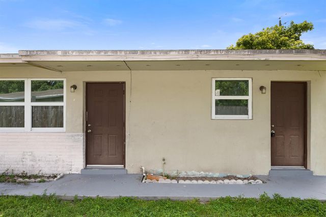 5521 SW 34th Street 1-2, Hollywood, FL 33023