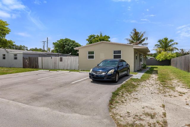 5521 SW 34th Street 1-2, Hollywood, FL 33023