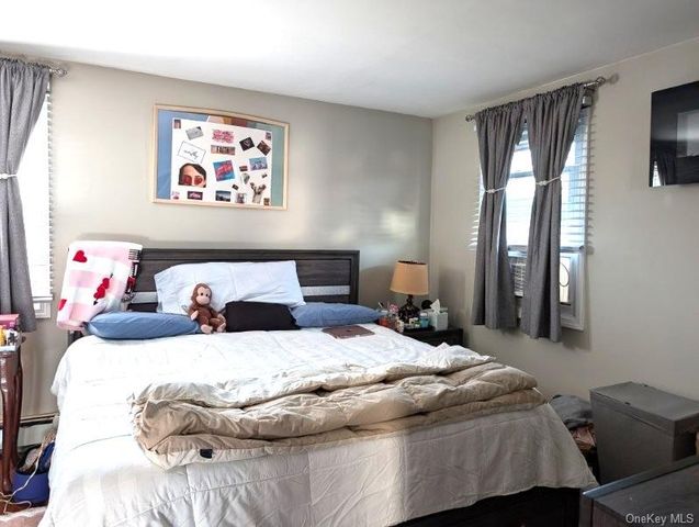 44 Hubbard Avenue, Freeport, NY 11520