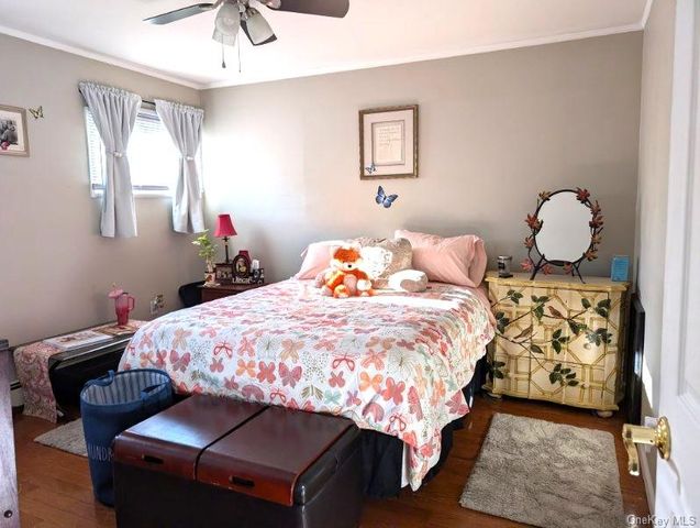 44 Hubbard Avenue, Freeport, NY 11520