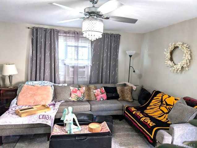 44 Hubbard Avenue, Freeport, NY 11520