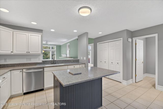 15060 Classic Drive, Bath, MI 48808