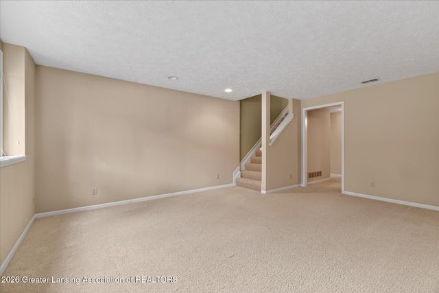 15060 Classic Drive, Bath, MI 48808