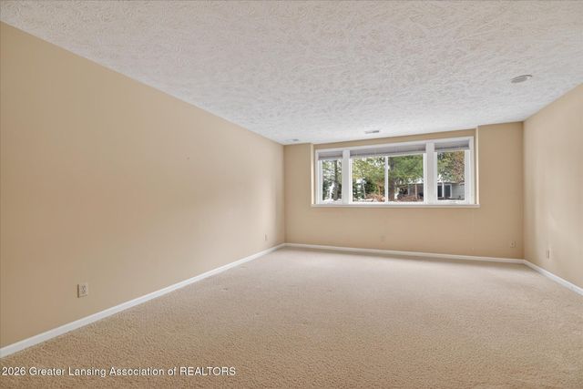 15060 Classic Drive, Bath, MI 48808