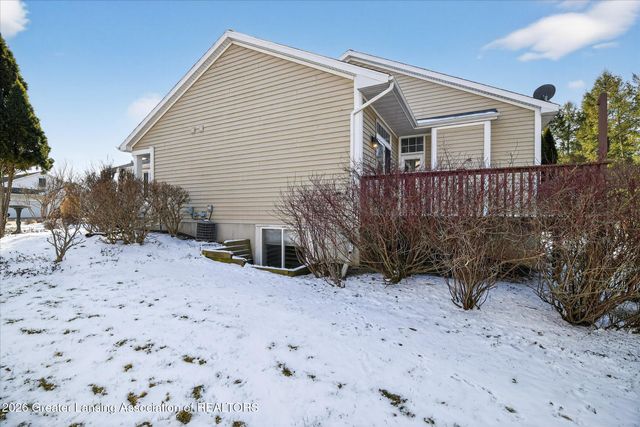 15060 Classic Drive, Bath, MI 48808