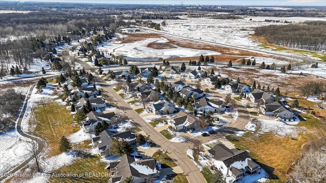 15060 Classic Drive, Bath, MI 48808