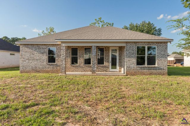 217 Farmland Circle, Perry, GA 31069