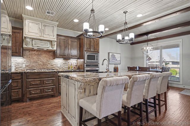 12122 S Granite Avenue E, Bixby, OK 74008