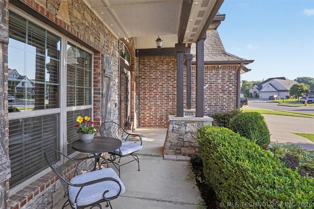 12122 S Granite Avenue E, Bixby, OK 74008