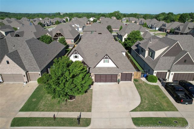 12122 S Granite Avenue E, Bixby, OK 74008