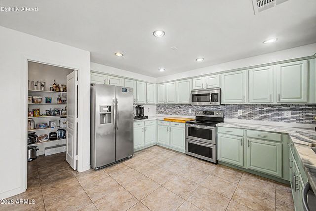 17198 W ASHLEY Drive, Goodyear, AZ 85338
