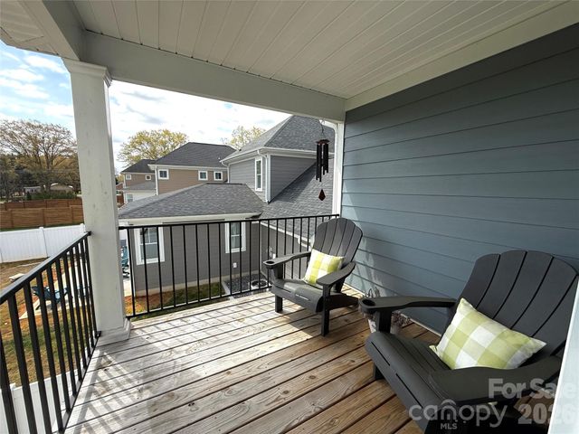 2636 2nd Street NE, Hickory, NC 28601