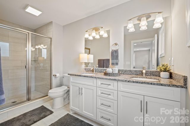 2636 2nd Street NE, Hickory, NC 28601