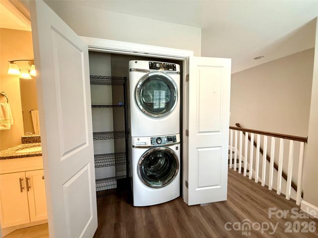 2636 2nd Street NE, Hickory, NC 28601