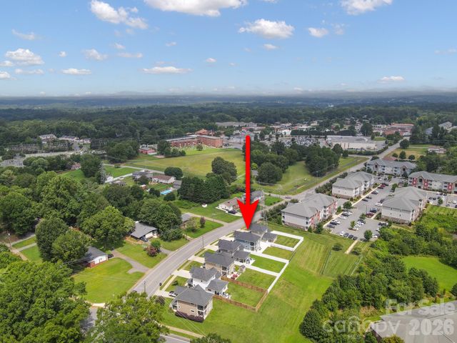 2636 2nd Street NE, Hickory, NC 28601