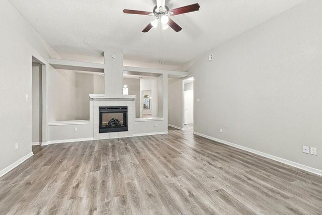 622 Oak Briar Drive, Kemah, TX 77565