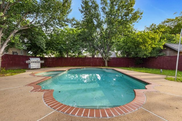 2529 Syracuse Drive, Irving, TX 75062