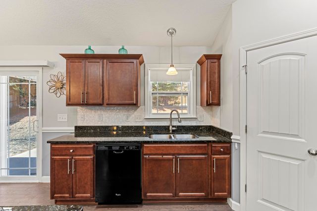 17 Robin Drive, Anderson, SC 29626