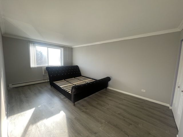 9445 KENTON Avenue 206, Skokie, IL 60076