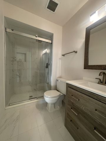 9445 KENTON Avenue 206, Skokie, IL 60076