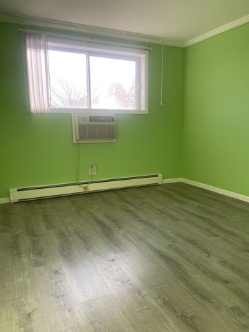 9445 KENTON Avenue 206, Skokie, IL 60076