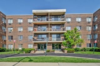 9445 KENTON Avenue 206, Skokie, IL 60076